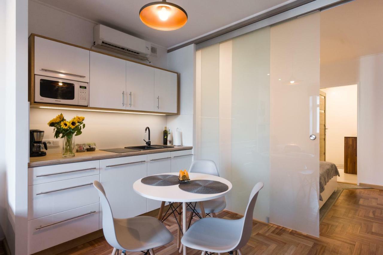 Sunflower Apartment Cracóvia Exterior foto